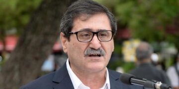 Απών ο Πελετίδης