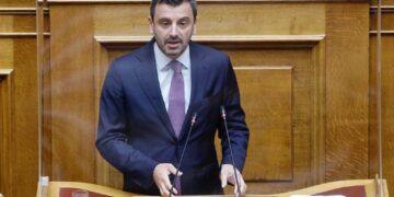 Ανδρέας Νικολακόπουλος: «Καταιγιστικά» ερωτήματα στον ΣΥΡΙΖΑ για την άρση απορρήτου