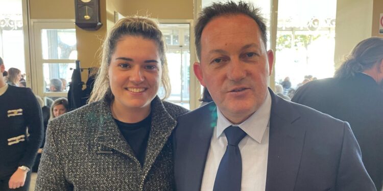 Γλύφα: Δέσμευση Πέτσα για οριστική λύση στο ιδιοκτησιακό