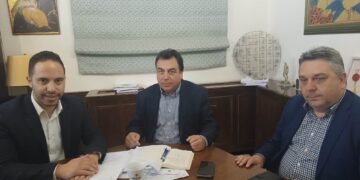 Συνάντηση του Δημάρχου Πύργου Παν. Αντωνακόπουλου με τον υποψήφιο βουλευτή Λευτέρη Βαρουξή