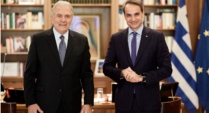 Δημήτρης Αβραμόπουλος: Η (ιδιαίτερη) πατρίδα τον καλεί!