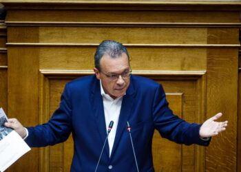 Φάμελλος στη Βουλή: Η πολιτική Μητσοτάκη δεν είναι εκσυγχρονιστική