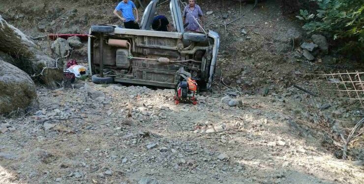 Κρήτη: Αυτοκίνητο έπεσε σε χαντάκι 10 μέτρων – Επιχείρηση για τον απεγκλωβισμό του οδηγού