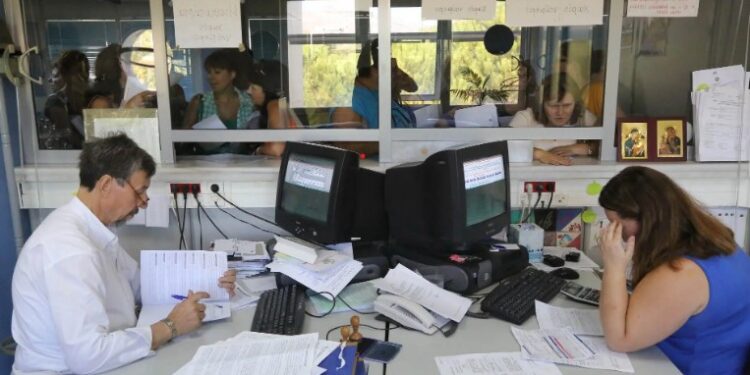 Τρεις στους δέκα φορολογούμενους γλιτώνουν έξτρα φόρους και πρόστιμα