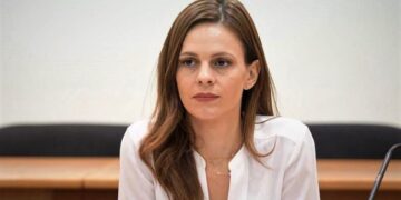 Αχτσιόγλου: “Δομές-Κανόνες-Γνώση.Οι λέξεις κλειδιά για την λειτουργία του ΣΥΡΙΖΑ.