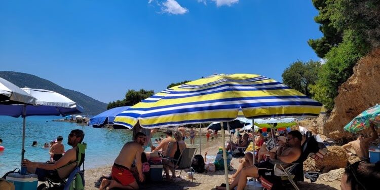Καιρός: Ανεβαίνει μέχρι τους 38 βαθμούς η θερμοκρασία – Πού θα βρέξει