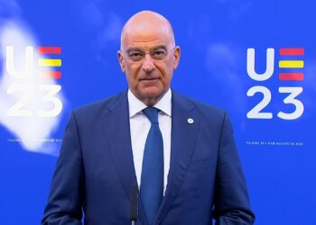 Δένδιας για Ουκρανία: Εναντίον κάθε μορφής αναθεωρητισμού η Ελλάδα