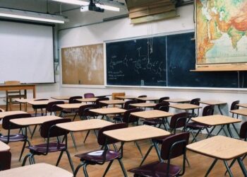 Προσλήψεις αναπληρωτών καθηγητών: Λήγει αύριο 25/8 η προθεσμία για τις αιτήσεις