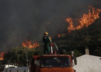 Αλληλεγγύη και συμπαράσταση από τους δήμους της Αττικής στις πυρόπληκτες περιοχές
