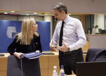 Συνάντηση Μητσοτάκη – Μελόνι στην Αθήνα: Στο τραπέζι το μεταναστευτικό και τα δημοσιονομικά