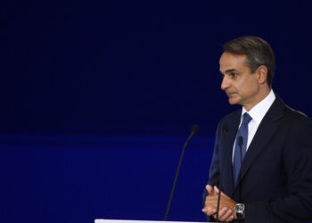 Το «φρένο» στον ανασχηματισμό και η ανασύνταξη μέσω ΔΕΘ