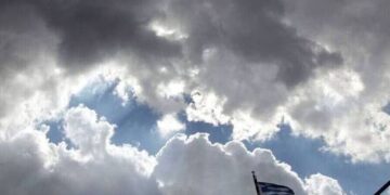 Καιρός σήμερα: Υποχωρούν οι βροχές, ανεβαίνει ο υδράργυρος