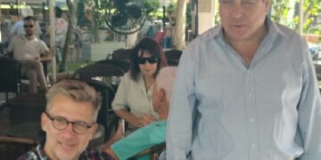 Συνάντηση με τον Άκη Σκέρτσο