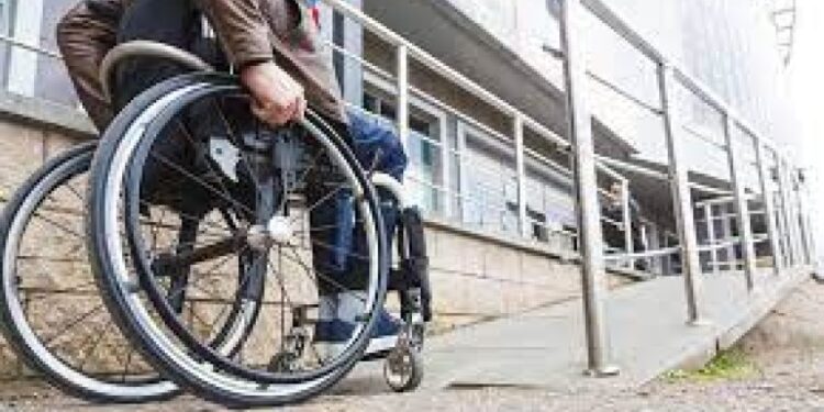 Επεκτείνεται σε όλη την Ελλάδα ο θεσμός του «Προσωπικού Βοηθού για Άτομα με Αναπηρία»