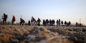 Μεταναστευτικό: Πάνω από 100.000 απόπειρες διέλευσης φέτος από Τουρκία σε Βουλγαρία