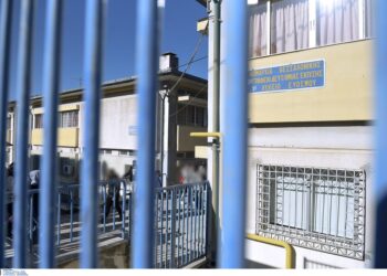 Θεσσαλονίκη: 17χρονοι έκαναν φάρσα για βόμβα σε σχολείο – Συνελήφθη ο ένας, αναζητείται ο άλλος