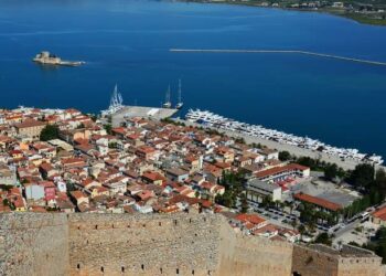 «Ανεβαίνουν» οι κρατήσεις για την 28η Οκτωβρίου – Οι δημοφιλείς προορισμοί