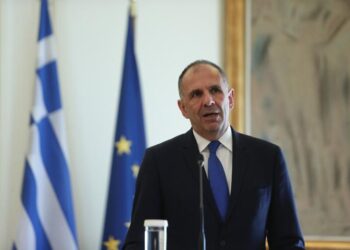 Την ετοιμότητα της Ελλάδας να συμβάλει σε λύση για τη συμφωνία μεταφοράς σιτηρών τόνισε ο Γ. Γεραπετρίτης