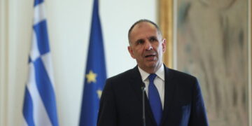 Γ. Γεραπετρίτης για διπλωματικές εξελίξεις στη Μ. Ανατολή: Είμαστε παρόντες και στην αιχμή του δόρατος