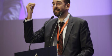 Ο Περιφερειάρχης Δυτ. Ελλάδας Νεκτάριος Φαρμάκης: «Δουλεύω σκληρά ώστε η Ηλεία να βρει τον δρόμο που της αξίζει!»