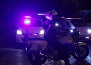 Πάτρα: Άγρια καταδίωξη με τραυματισμό αστυνομικού -Εμβόλισε τη μηχανή του