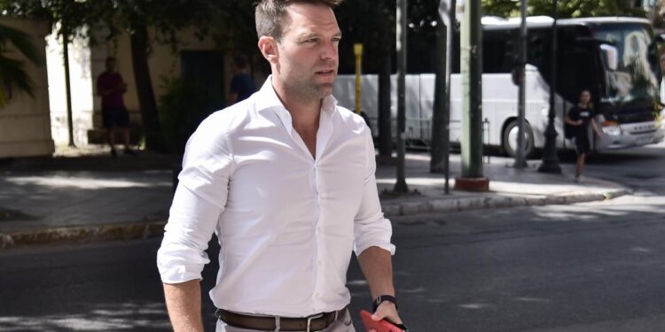 Το παρασκήνιο της διαγραφής Τζουμάκα: Ποια δύο ακόμα στελέχη έφεραν τον Κασσελάκη στα όριά του
