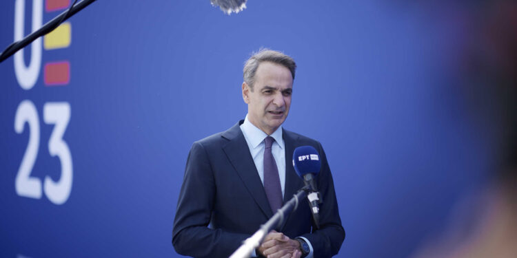Πόλεμος στο Ισραήλ: Συναγερμός σε Ελλάδα και Ευρώπη για τις εξελίξεις στη Μέση Ανατολή-Το μήνυμα του Μητσοτάκη