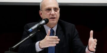 Γ. Οικονόμου: Είμαστε σε εγρήγορση, αλλά όχι σε πανικό