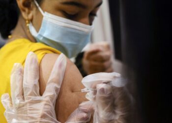 Κορωνοϊός: Διαθέσιμη για τους πολίτες η πλατφόρμα για το επικαιροποιημένο εμβόλιο