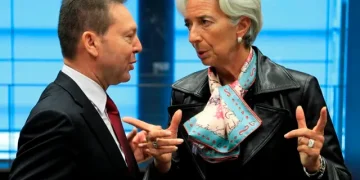 Για πρώτη φορά μετά από 15 μήνες η ΕΚΤ δεν αναμένεται να αυξήσει τα επιτόκια – Στην Αθήνα η συνεδρίασή της την Πέμπτη
