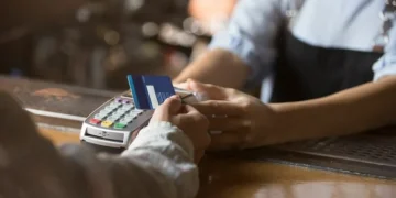 ΑΑΔΕ: Διαθέσιμο το Μητρώο POS για τις επιχειρήσεις