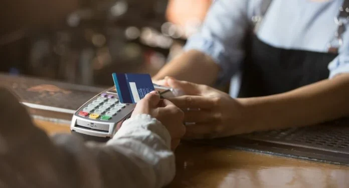 ΑΑΔΕ: Διαθέσιμο το Μητρώο POS για τις επιχειρήσεις