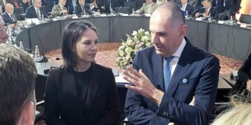 Στα Τίρανα ο Γ. Γεραπετρίτης για τη Σύνοδο ΥΠΕΞ για τη Διαδικασία του Βερολίνου – Συναντήσεις με ομολόγους του