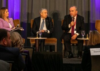 Toronto Economic Forum II – Ενίσχυση των διμερών σχέσεων με Καναδά «βλέπει» ο Ν. Παπαθανάσης