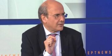 Χατζηδάκης: Δεν θα αυξήσουμε τους φορολογικούς συντελεστές για τους ελεύθερους επαγγελματίες