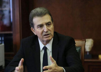 Το Σχέδιο Δράσης για την αντιμετώπιση της νόσου Alzheimer παρουσίασε στο υπ.συμβούλιο ο Μ.Χρυσοχοΐδης