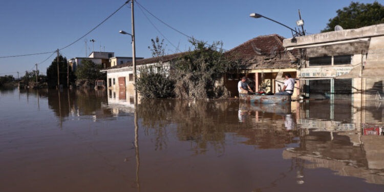Στη Θεσσαλία σήμερα ο Επίτροπος Γεωργίας της ΕΕ-Ανακοινώνονται τα πρώτα μέτρα αρωγής για τους αγρότες