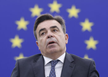 Σχοινάς: Χρειαζόμαστε τώρα το σύμφωνο για τη μετανάστευση και το άσυλο