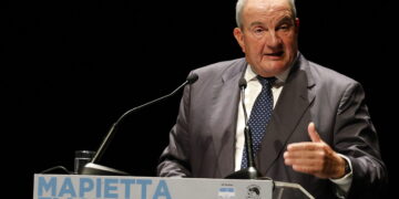 Κ. Καραμανλής για Μ. Γιαννάκου: Φωτεινός φάρος σε ομιχλώδες τοπίο