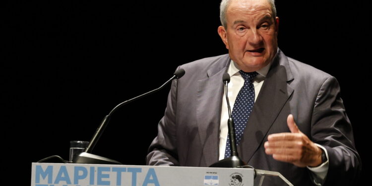 Κ. Καραμανλής για Μ. Γιαννάκου: Φωτεινός φάρος σε ομιχλώδες τοπίο