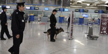 Συνελήφθησαν 21 ακροδεξιοί Ιταλοί στο αεροδρόμιο «Ελευθέριος Βενιζέλος»