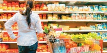 Αλλάζουν οι διατροφικές συνήθειες των Ελλήνων λόγω ακρίβειας