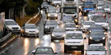 Με ποιους τρόπους μπορείτε να πληρώσετε τα τέλη κυκλοφορίας 2024