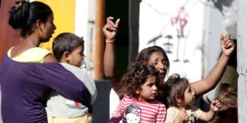 Κοινωνική ενσωμάτωση 16.000 Ρομά των Δήμων Πάτρας, Ήλιδας, Πηνειού