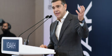 Τσίπρας: Στη Λάρισα η επόμενη παρουσίαση της «Ιθάκης» – Το πρόσωπο-έκπληξη που θα μιλήσει