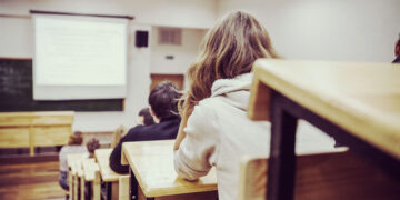 Πανεπιστημιακή «ομπρέλα» πέντε καλλιτεχνικών σχολών