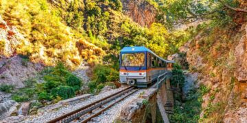 Κύμα οργής σε Καλάβρυτα και Αιγιαλεία για τον Οδοντωτό- Σκέψεις να κινηθούν νομικά