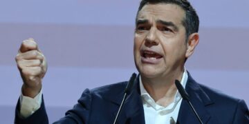 Τσίπρας από Ιταλία : Nα φέρουμε ελπίδα και αξιοπρέπεια ενάντια στον φόβο και στις βάρβαρες νεοφιλελεύθερες πολιτικές