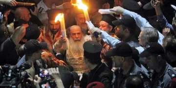 Αφή του Αγίου Φωτός: Κανονικά η Τελετή, παρά την πιθανή απαγόρευση, έτοιμη η Αγιοταφική Αδελφότητα για όλα τα ενδεχόμενα