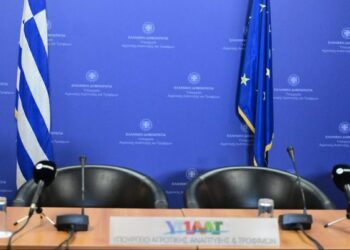 Στις 14:00 οι έκτακτες ανακοινώσεις από τους Χατζηδάκη, Παπασταύρου και Θεοδωρικάκο για την αντιμετώπιση της αισχροκέρδειας